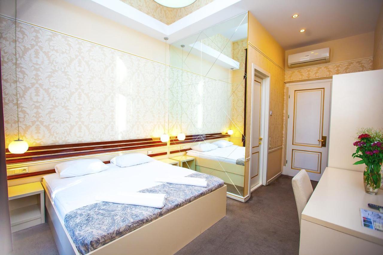 Rustaveli Hotel Tbilisi Exterior photo
